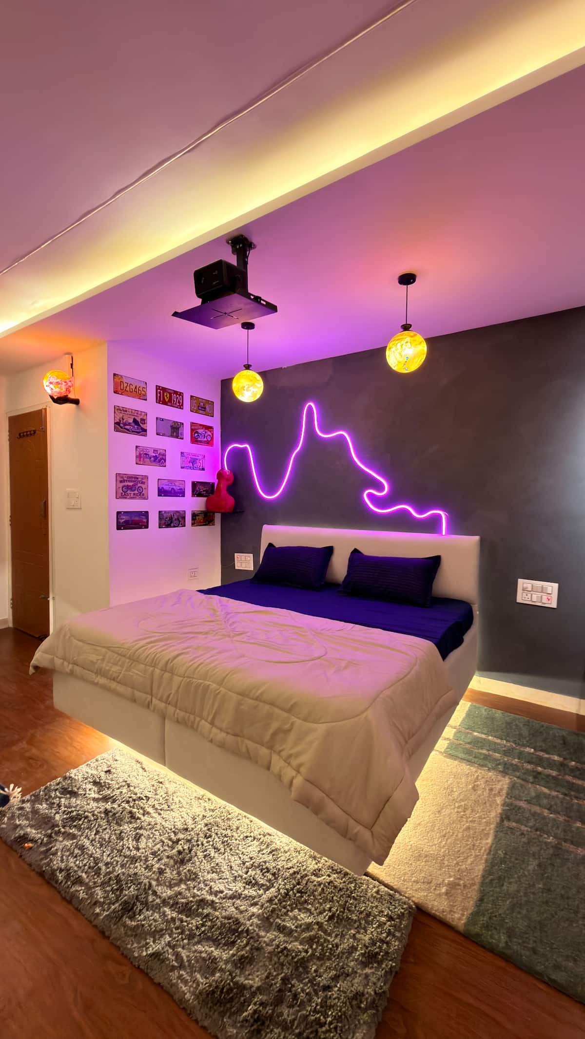 ROOM 4O4 interior